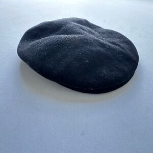 VTG‎ Kangol Barrett Hat Mens Small Black Wool Blend Flat Cap Hat Gold Logo